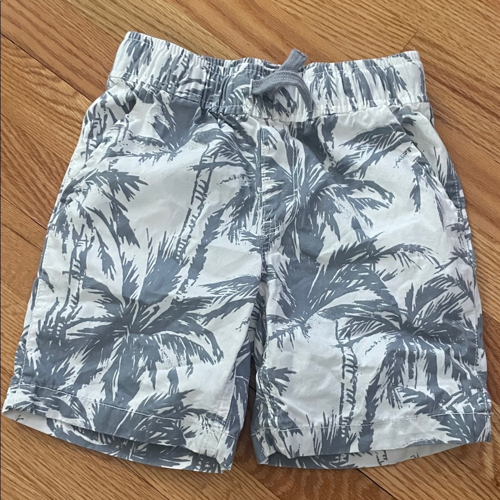 The Children's Place Gray Palm Print Shorts